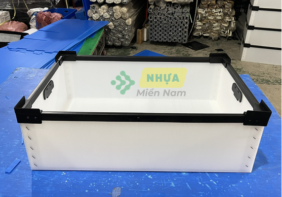 Thùng nhựa Danpla CT001